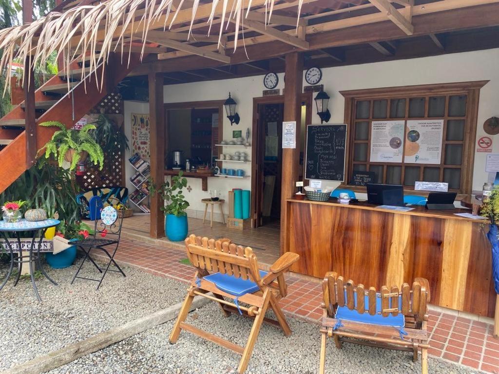 Posada Nena Caribe Puerto Viejo de Talamanca Exterior photo